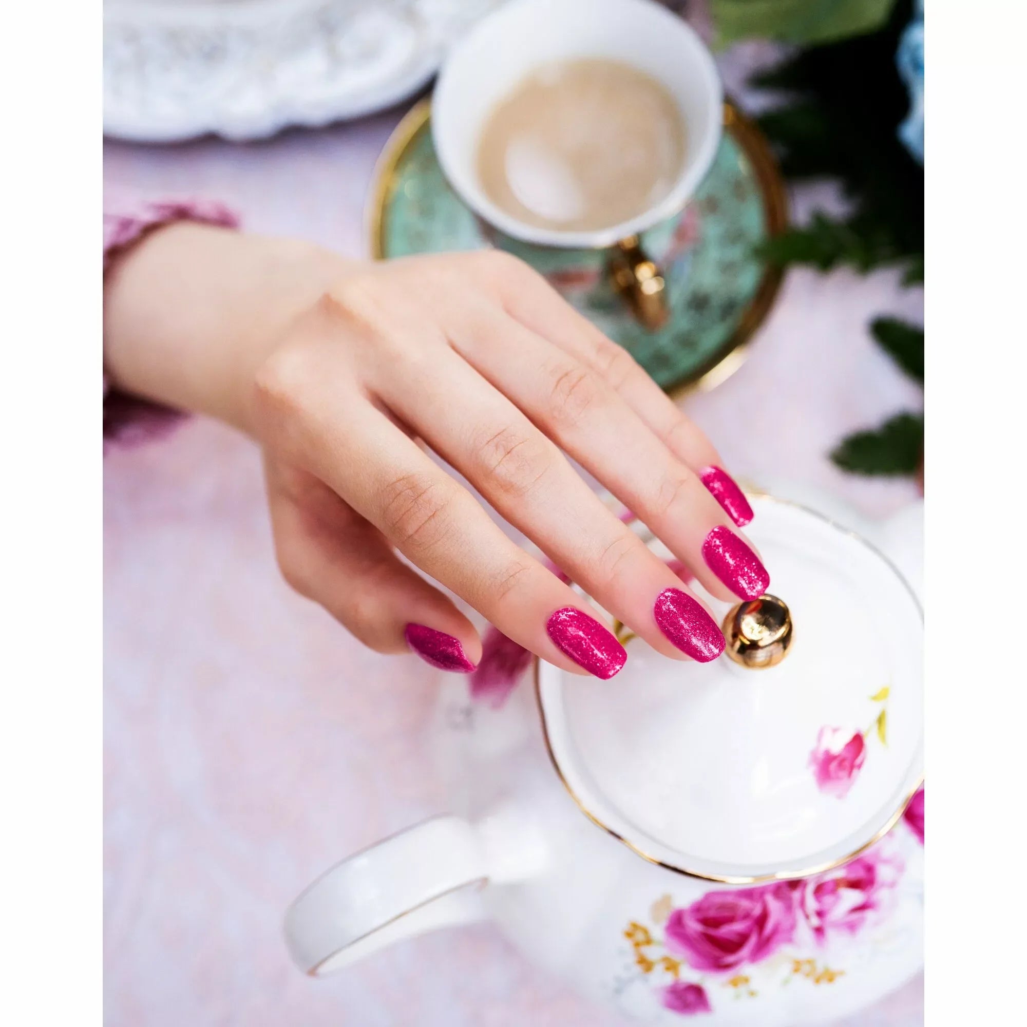 Gelish Soak Off Gel Polish High Voltage 852